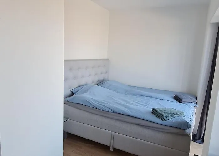 Two-story Four-room 아파트